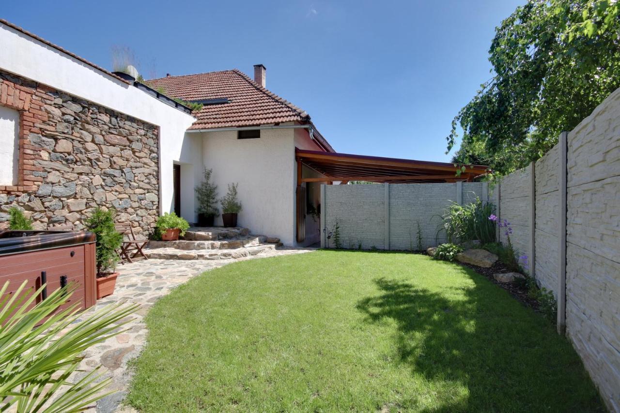 Holiday Home Kvitek Ctetin Exteriér fotografie